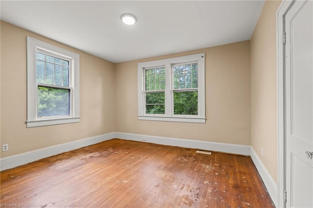 Stick/Site Built at 702 Granville Drive SW, Winston-Salem NC 27101, Winston-Salem, photo 18 of 50