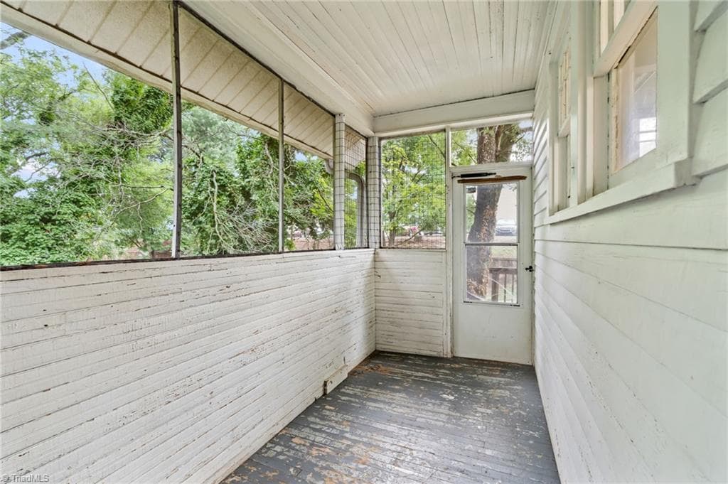 Stick/Site Built at 702 Granville Drive SW, Winston-Salem NC 27101, Winston-Salem, photo 15 of 50