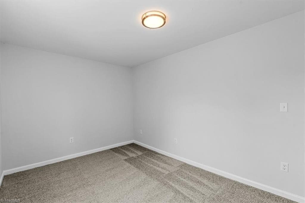 Stick/Site Built at 117 Piedmont Street, Reidsville NC 27320, photo 27 of 32