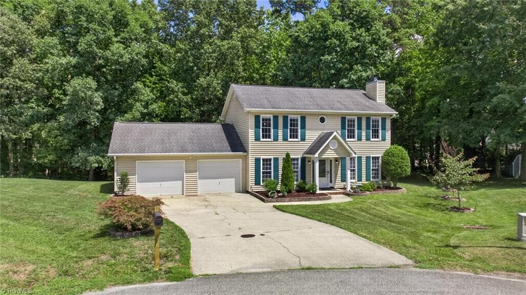 Stick/Site Built at 4000 Loch Mere Road, High Point NC 27265, photo 2 of 50