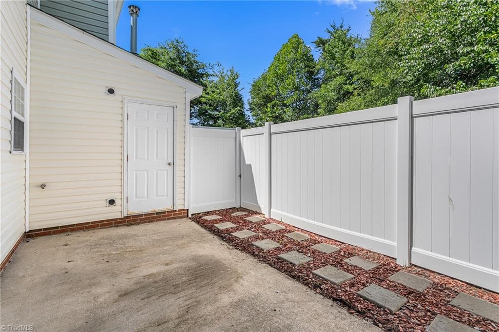 Stick/Site Built at 3869 Hickswood Creek Drive, High Point NC 27265, photo 31 of 37