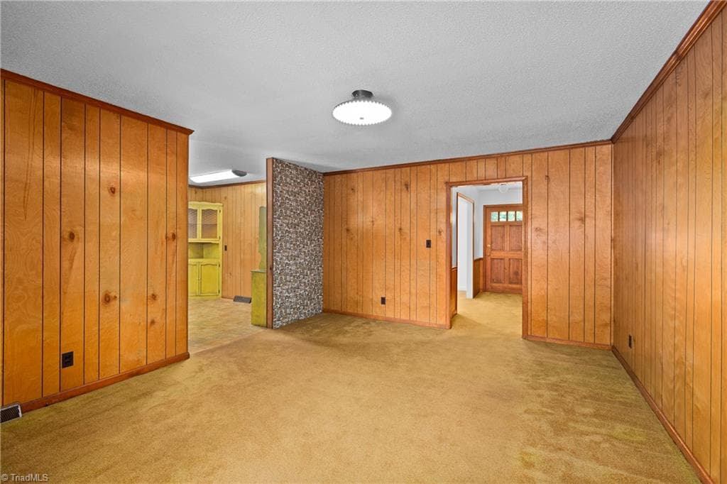 Stick/Site Built at 141 Pinelawn Drive, Kernersville NC 27284, photo 11 of 35