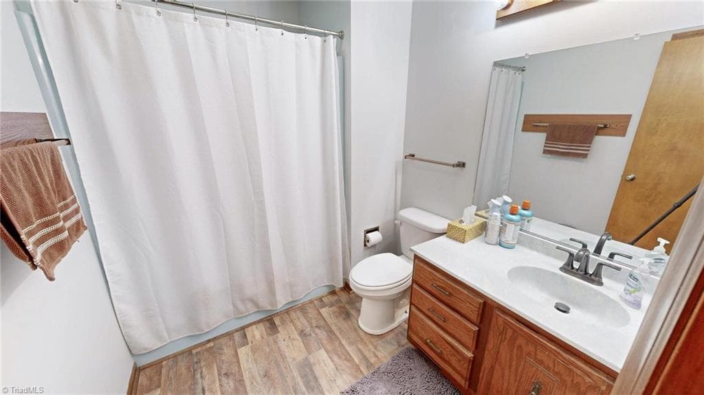 Stick/Site Built at 689 Barker Road, Winston-Salem NC 27107, Winston-Salem, photo 13 of 41