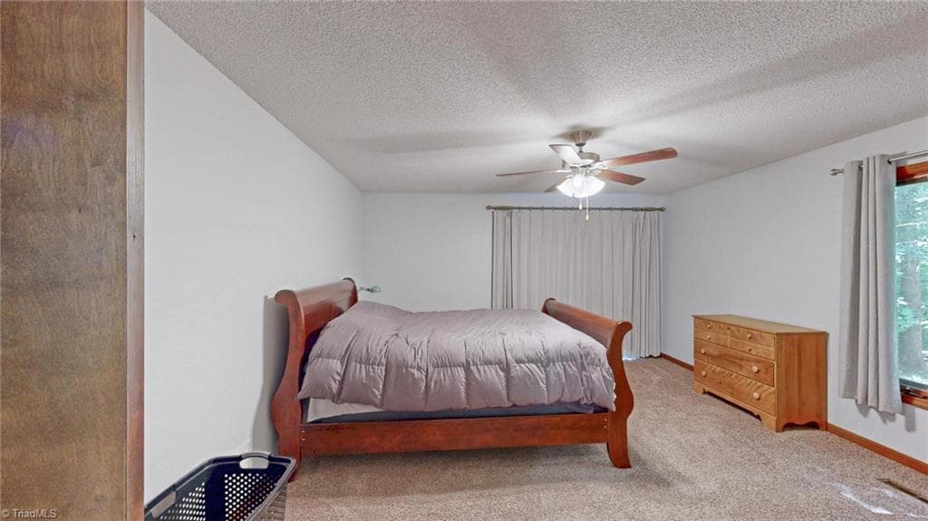 Stick/Site Built at 689 Barker Road, Winston-Salem NC 27107, Winston-Salem, photo 16 of 41