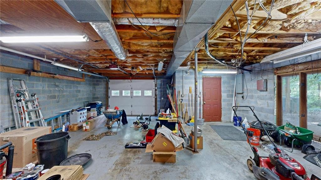 Stick/Site Built at 689 Barker Road, Winston-Salem NC 27107, Winston-Salem, photo 31 of 41