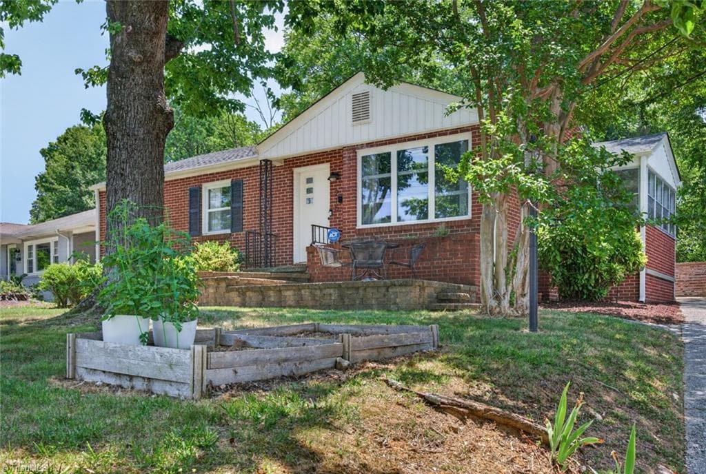 Stick/Site Built at 215 S Lindell Road, Greensboro NC 27403, photo 2 of 32