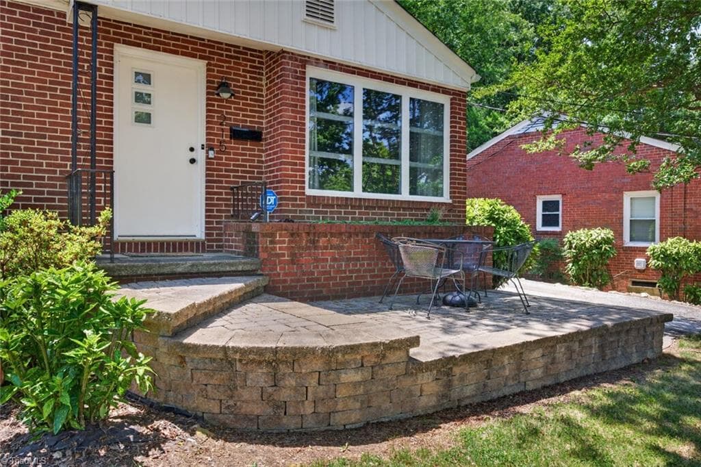 Stick/Site Built at 215 S Lindell Road, Greensboro NC 27403, photo 7 of 32