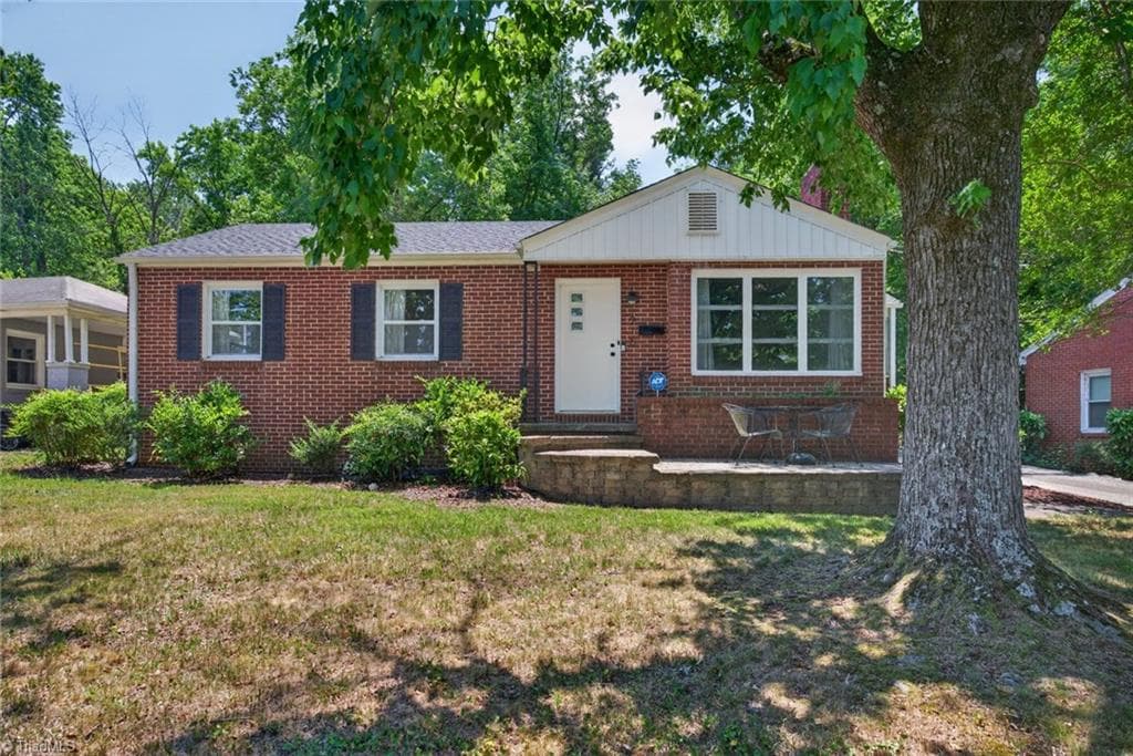 Stick/Site Built at 215 S Lindell Road, Greensboro NC 27403, photo 4 of 32