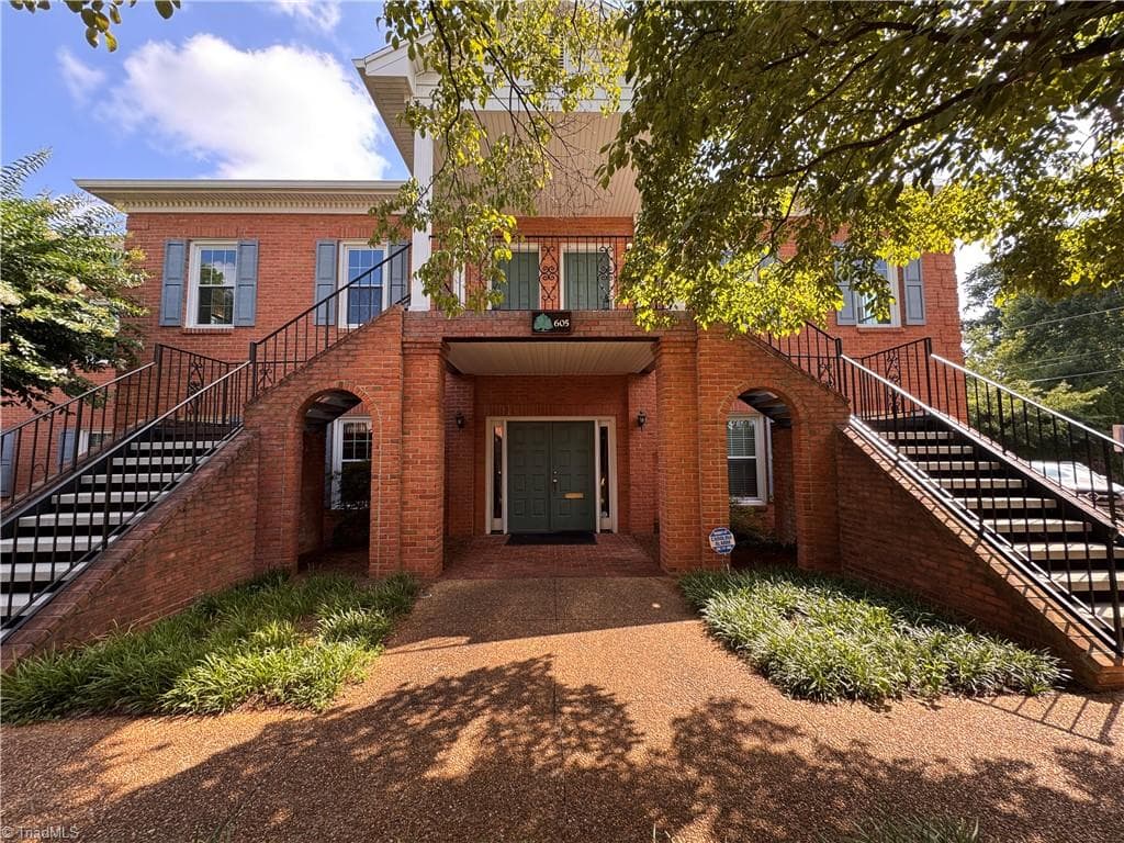 2990 Bethesda Place # D, Winston-Salem NC 27103