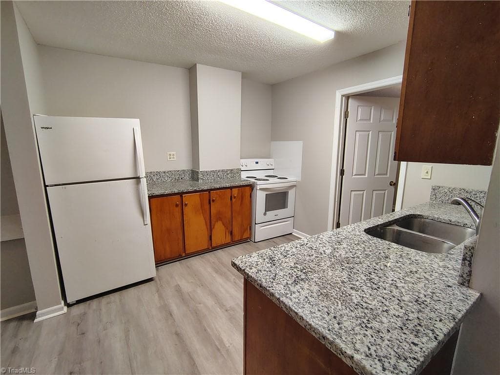 Kitchen - 1001 Lane Street, Reidsville NC 27320, Reidsville