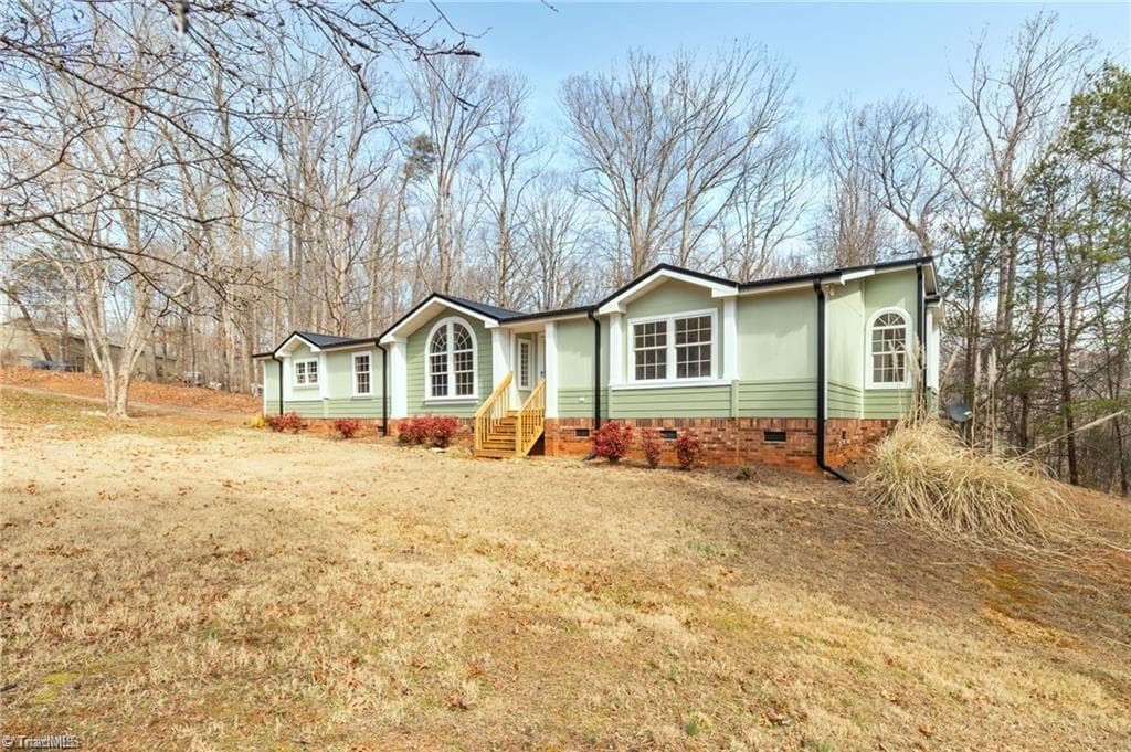 1085 Brookview Lane, Germanton NC 27019