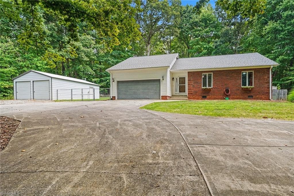 431 Georgetown Road, Winston-Salem NC 27107