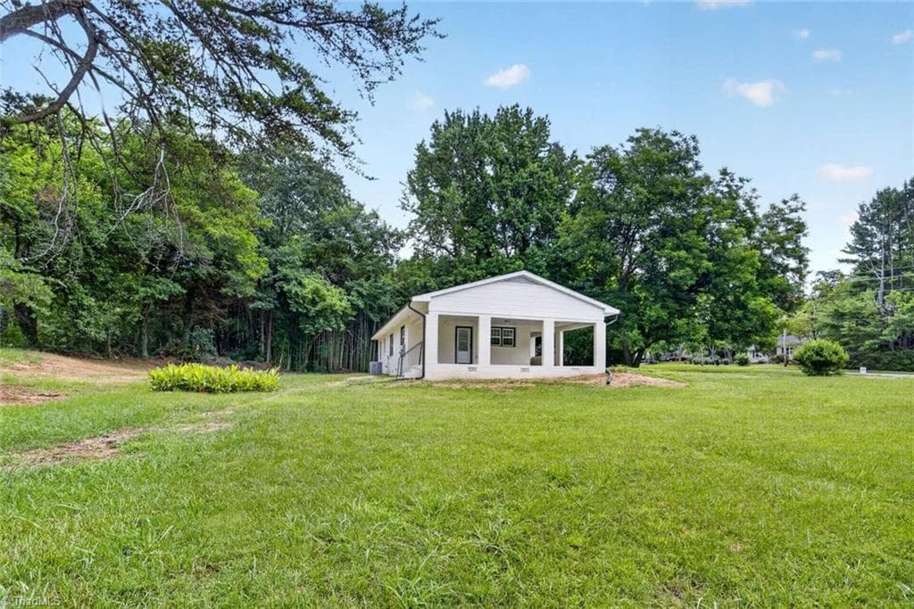 Stick/Site Built at 503 Jeanette Avenue, High Point NC 27265, photo 5 of 44