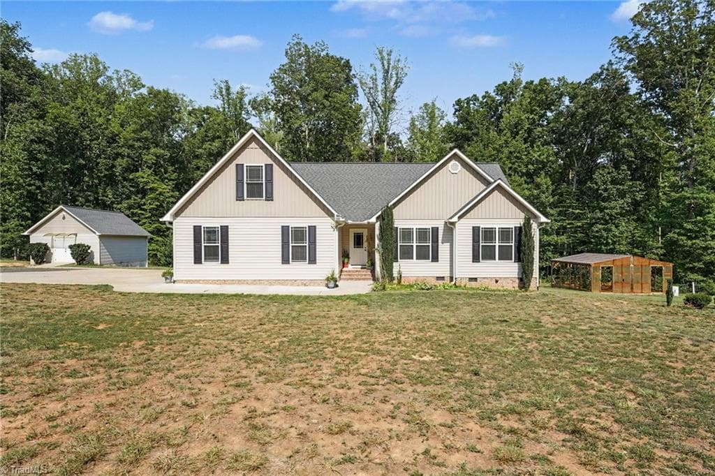 Stick/Site Built at 8430 Rumbley Road, Summerfield NC 27358, photo 2 of 44