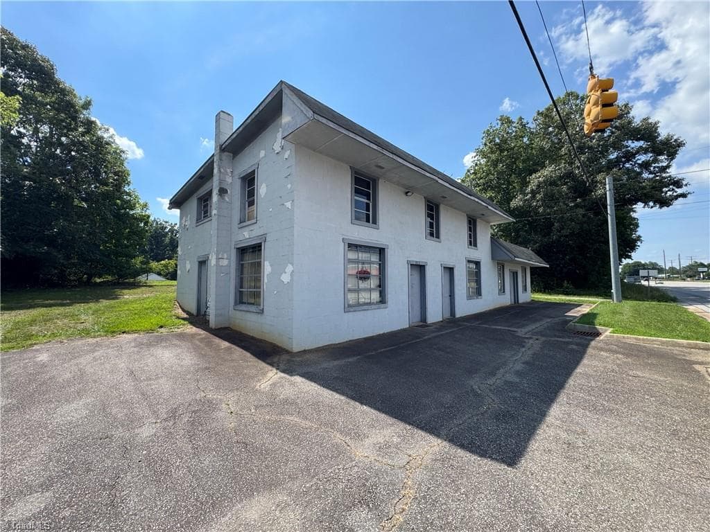 217 Sparta Road # 303, North Wilkesboro NC 28659