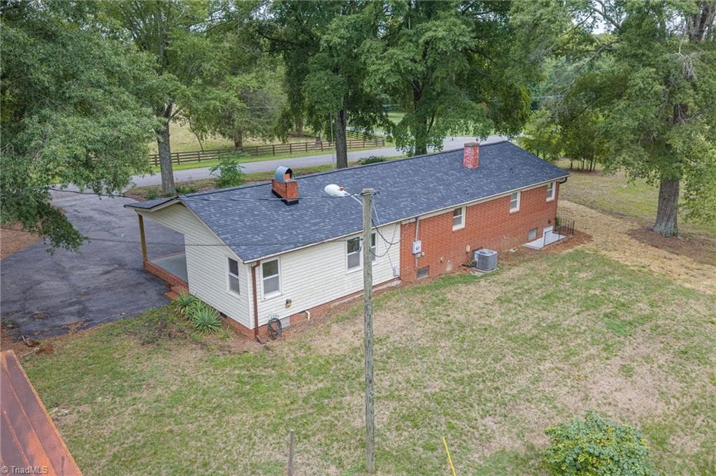 Stick/Site Built at 1401 Walnut Street, Reidsville NC 27320, photo 7 of 29