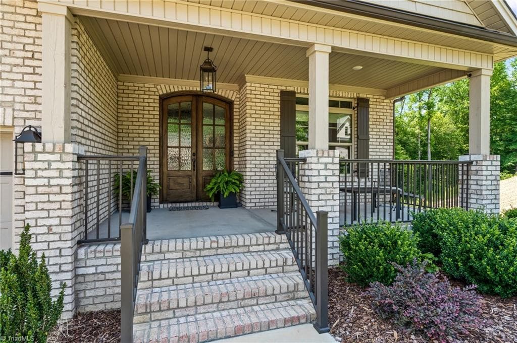 Stick/Site Built at 2261 Cambridge Oaks Drive, High Point NC 27262, photo 4 of 50