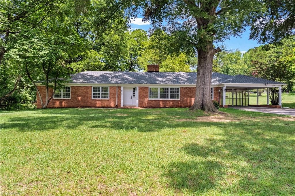 6645 Springfield Drive, Clemmons NC 27012