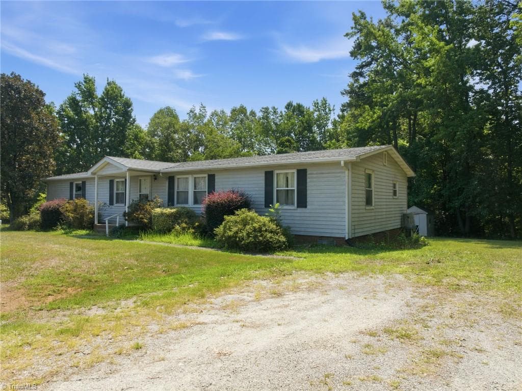 Stick/Site Built at 8405 Stafford Mill Road, Oak Ridge NC 27310, photo 2 of 22