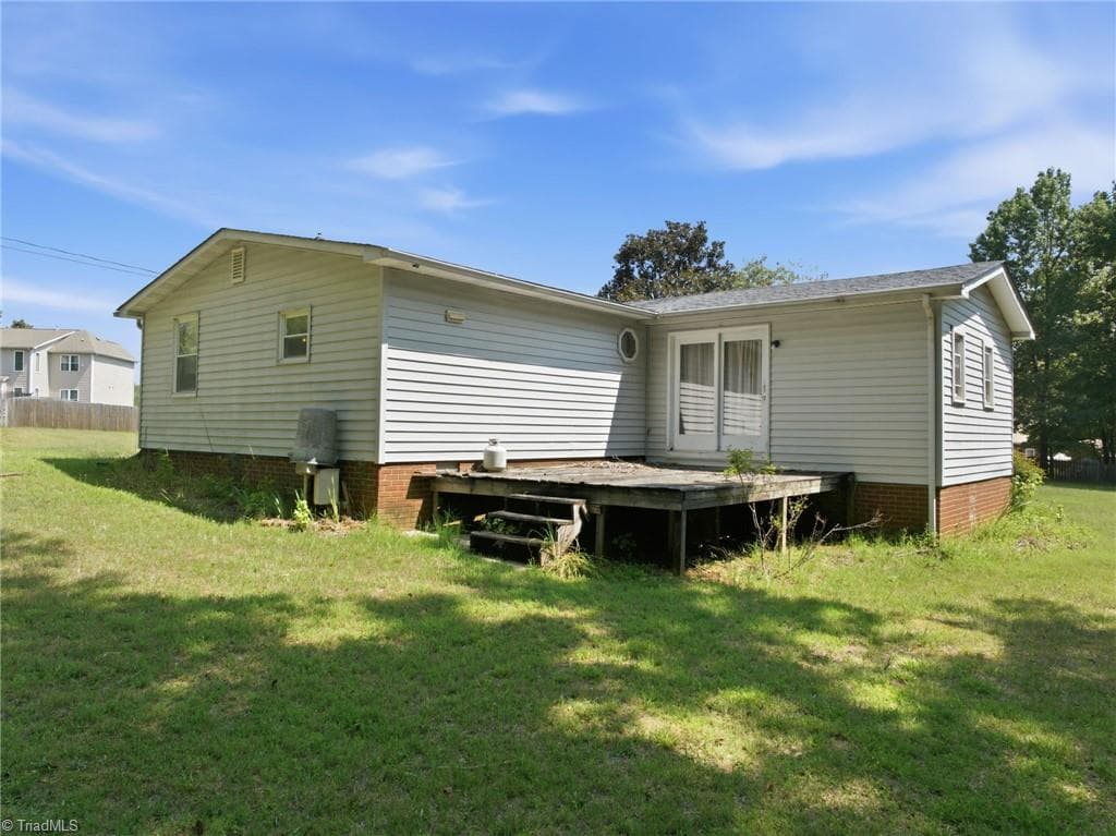 Stick/Site Built at 8405 Stafford Mill Road, Oak Ridge NC 27310, photo 6 of 22