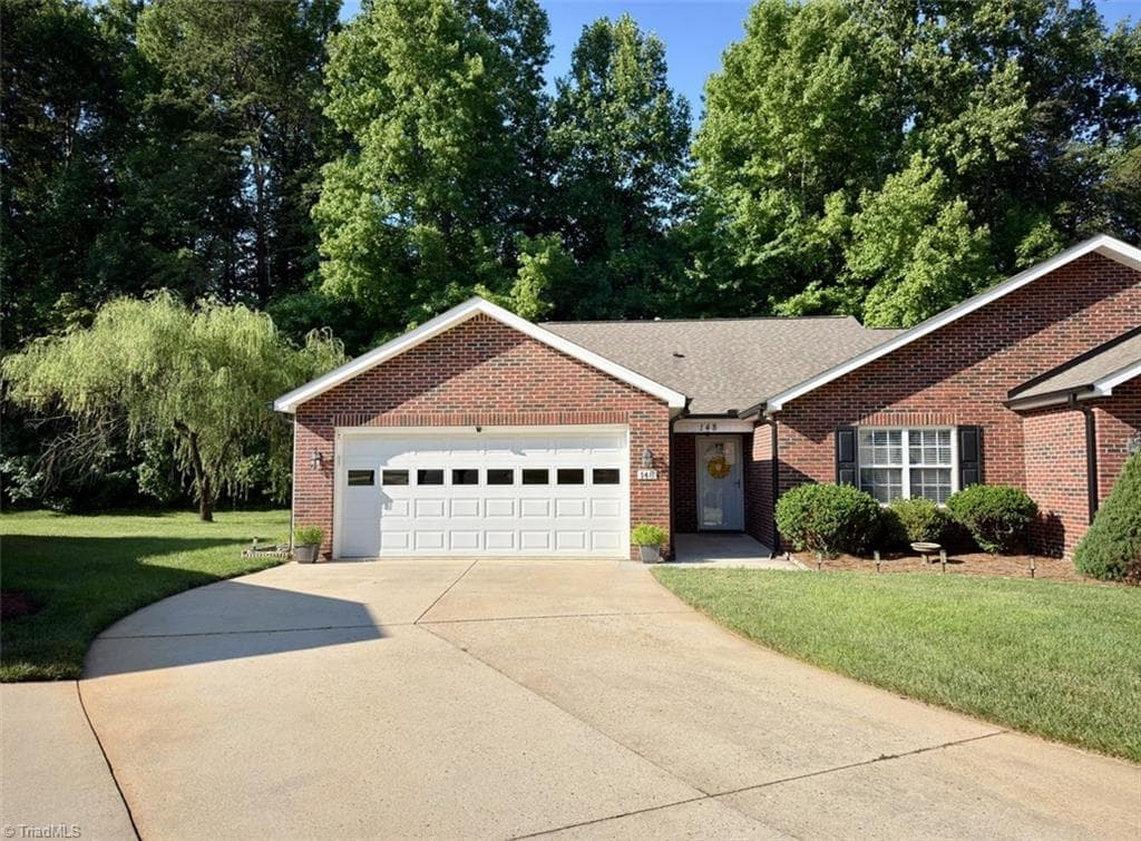 148 Wyndham Court, High Point NC 27265