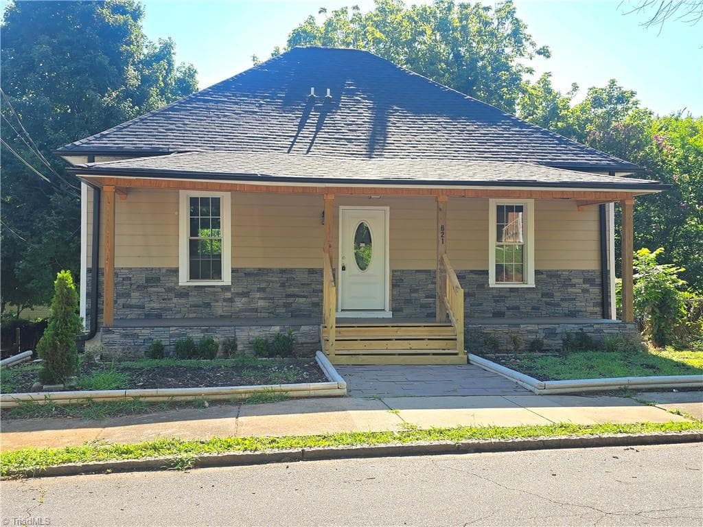 621 Mulberry Street, Winston-Salem NC 27101