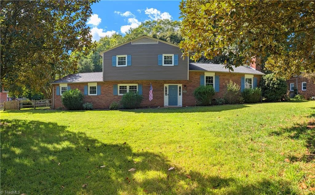 3830 Ranchwood Drive, Clemmons NC 27012