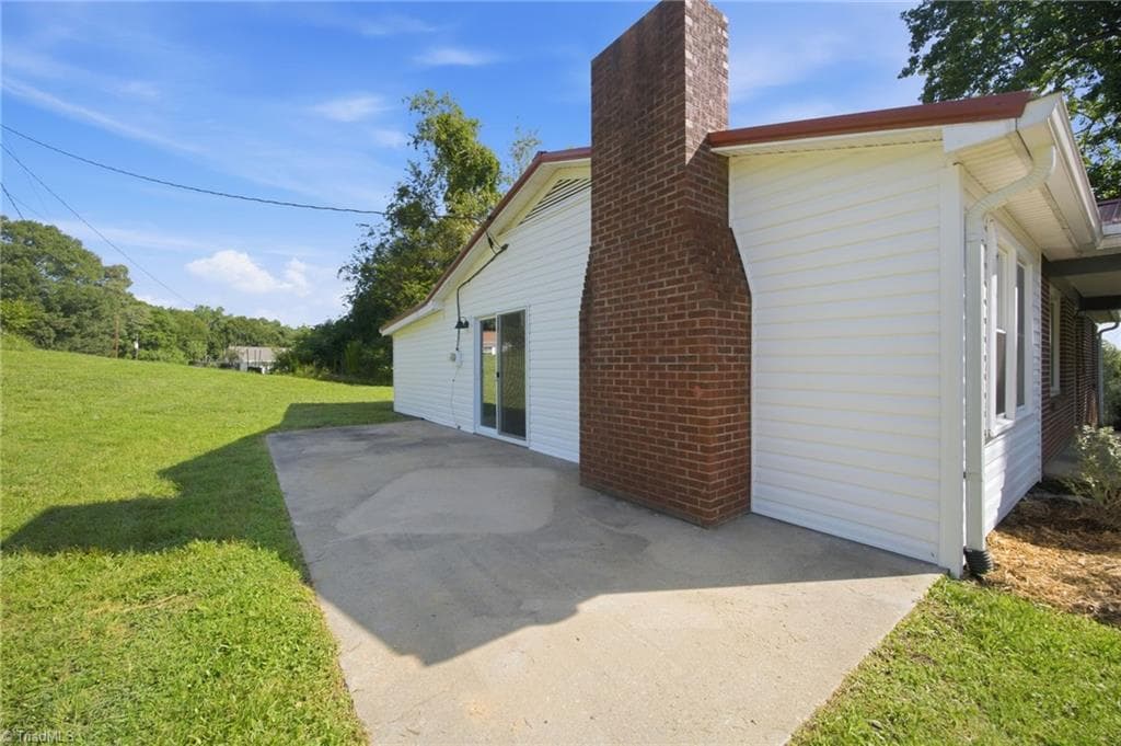 Stick/Site Built at 3123 Castle Avenue, Hickory NC 28601, Hickory, photo 27 of 34