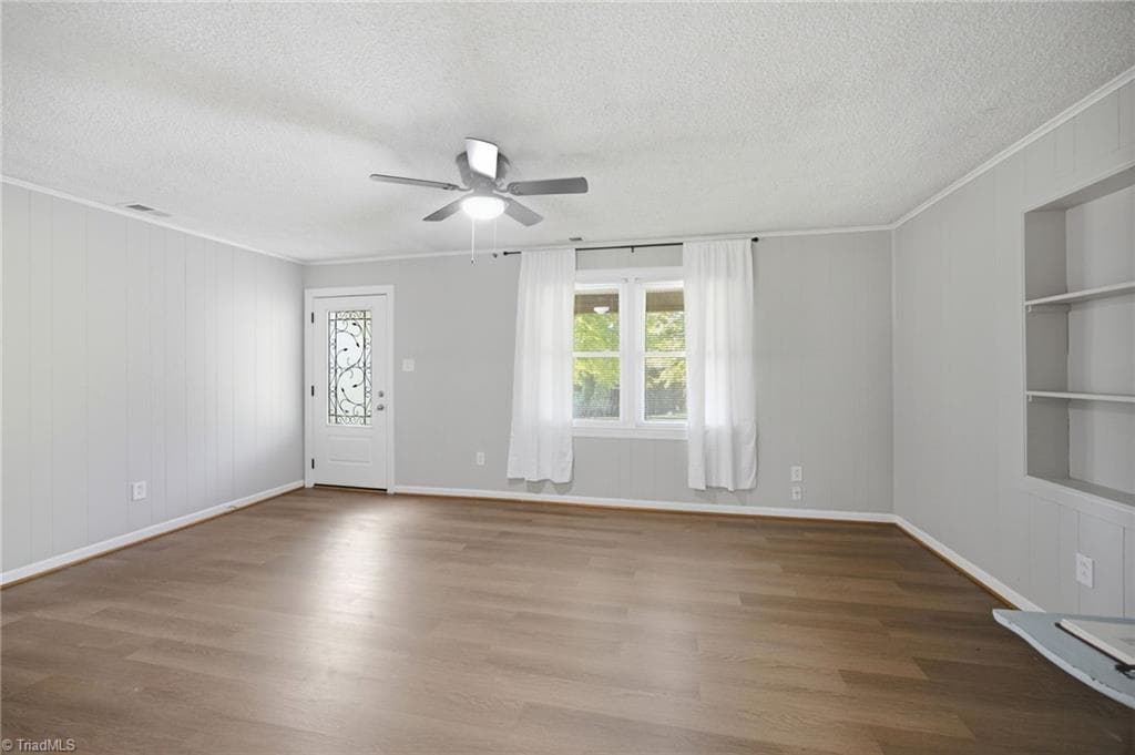 Stick/Site Built at 3123 Castle Avenue, Hickory NC 28601, Hickory, photo 7 of 34