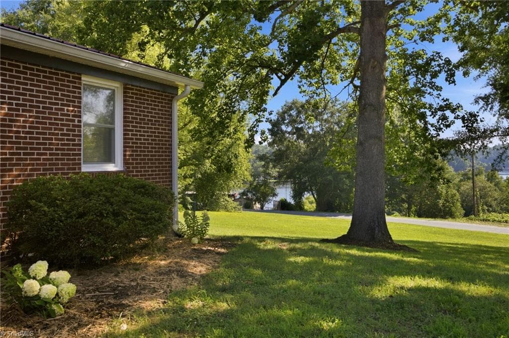 Stick/Site Built at 3123 Castle Avenue, Hickory NC 28601, Hickory, photo 28 of 34