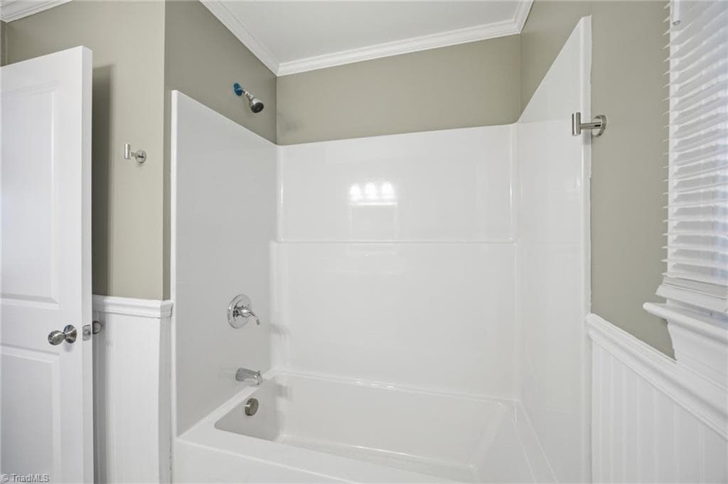 Stick/Site Built at 3123 Castle Avenue, Hickory NC 28601, Hickory, photo 18 of 34