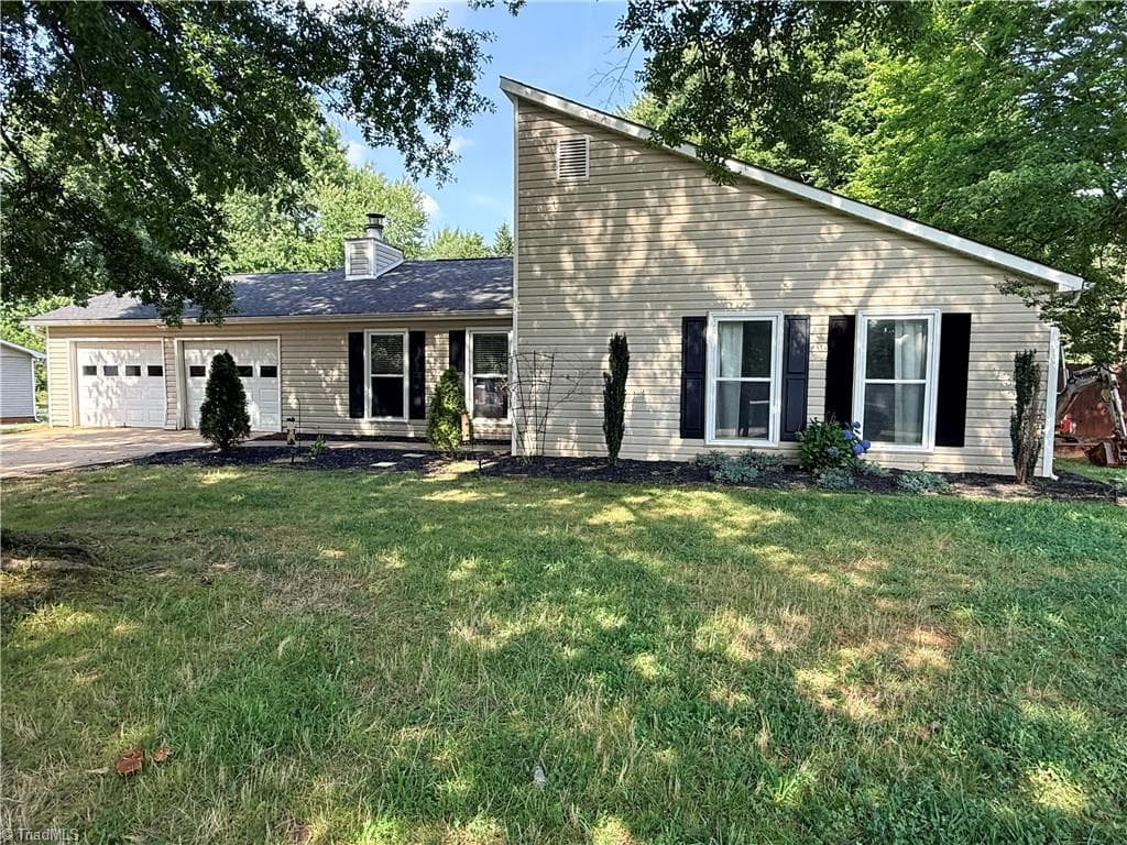 471 Raven Ridge Drive, Kernersville NC 27284