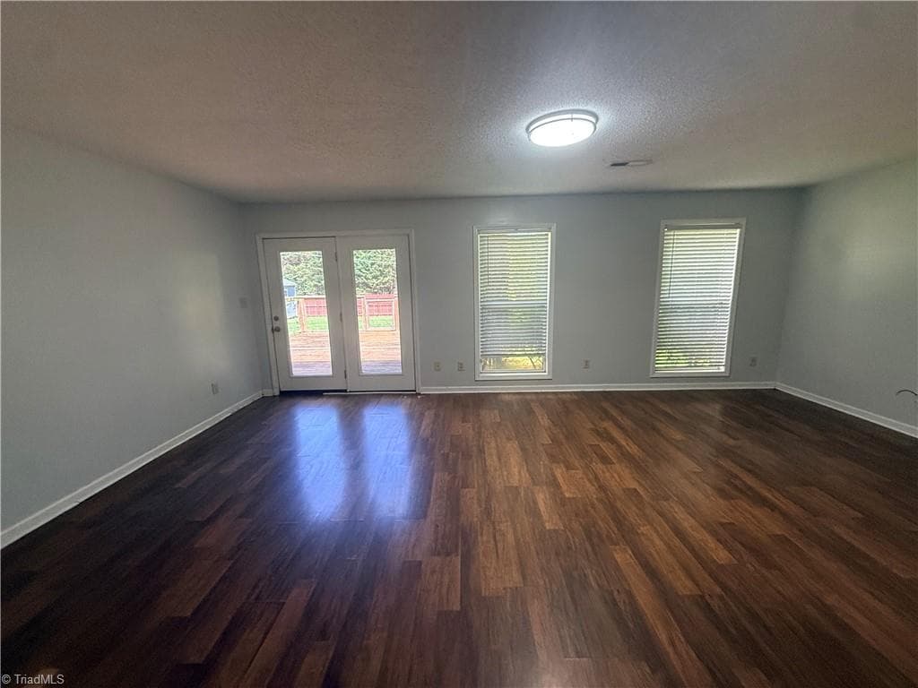 Stick/Site Built at 471 Raven Ridge Drive, Kernersville NC 27284, photo 10 of 18