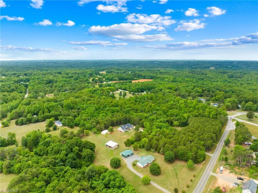 Stick/Site Built at 4669 Grooms Road, Reidsville NC 27320, Reidsville, photo 93 of 96