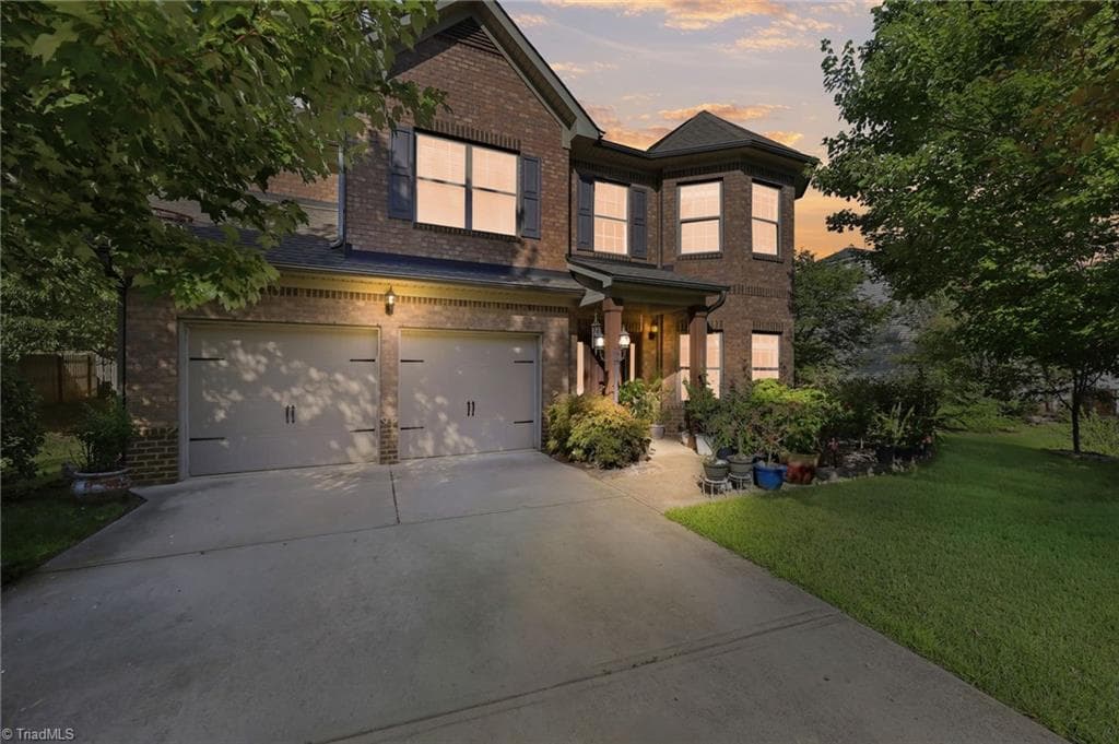 1105 Longleaf Pine Place, Mebane NC 27302