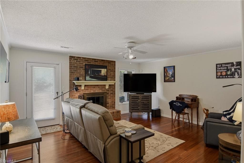 Stick/Site Built at 228 Barrington Place, Winston-Salem NC 27104, Winston-Salem, photo 6 of 31