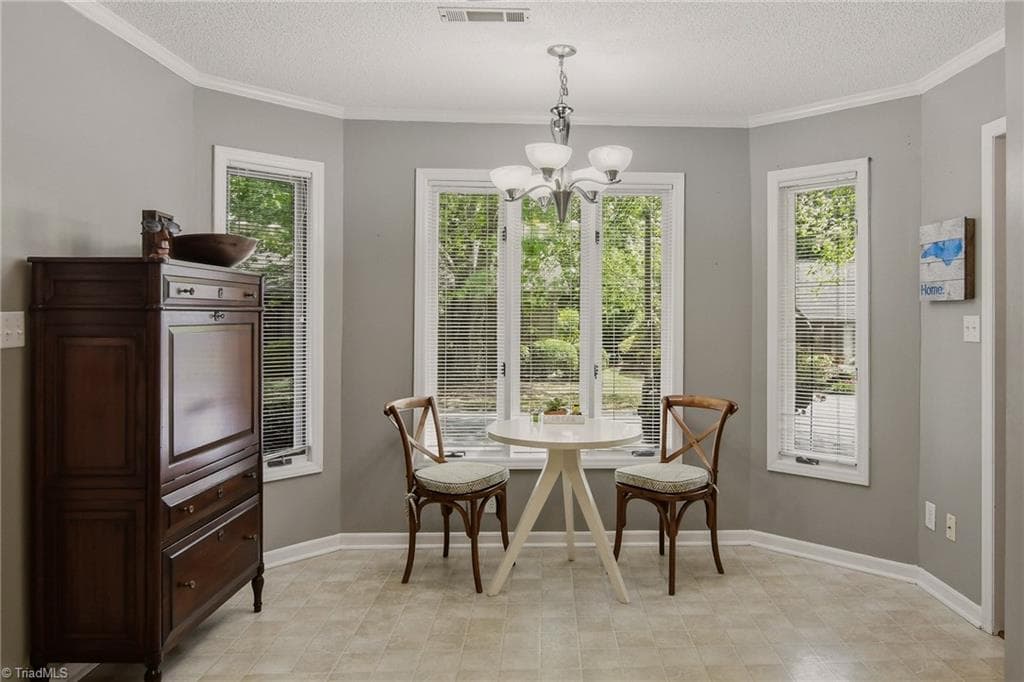 Stick/Site Built at 228 Barrington Place, Winston-Salem NC 27104, Winston-Salem, photo 11 of 31