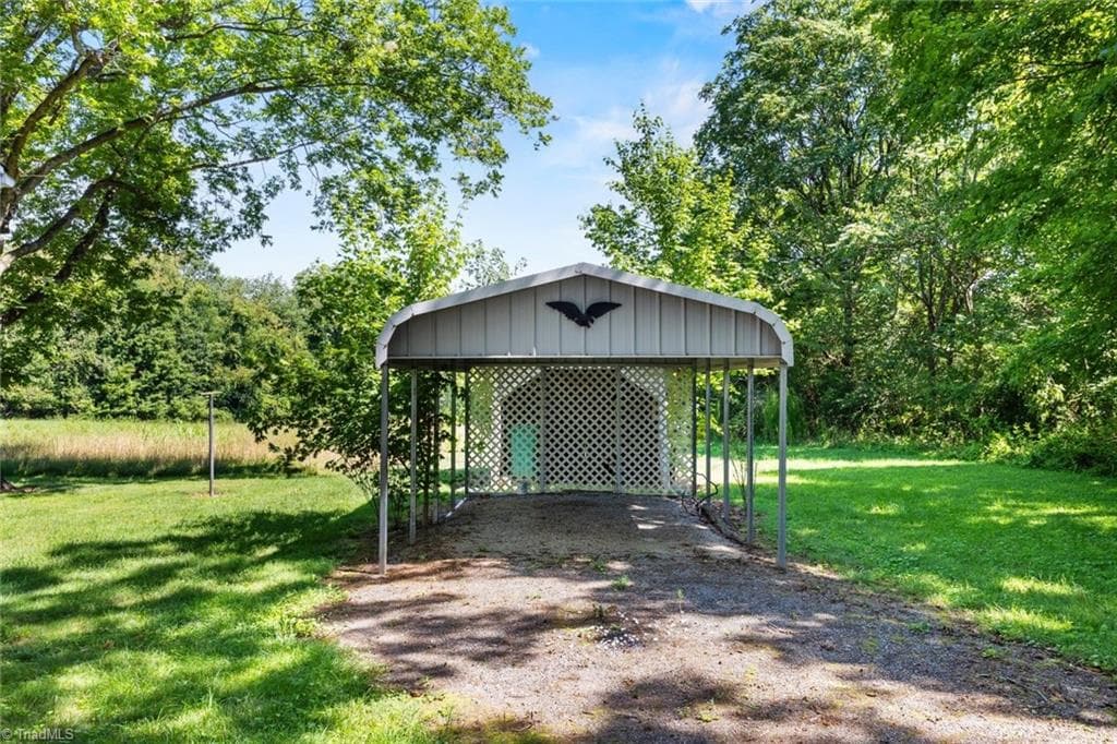 Stick/Site Built at 106 Sunset Drive, Boonville NC 27011, photo 6 of 31