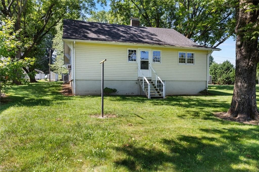 Stick/Site Built at 106 Sunset Drive, Boonville NC 27011, photo 7 of 31
