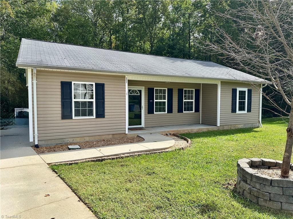 Stick/Site Built at 111 Dundee Court, Maiden NC 28650, Maiden, photo 2 of 40