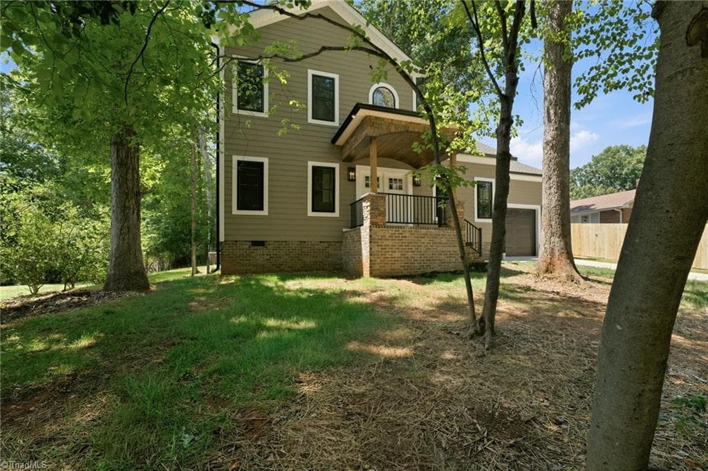 Stick/Site Built at 4814 Selwyn Drive, Winston-Salem NC 27104, Winston-Salem, photo 3 of 45