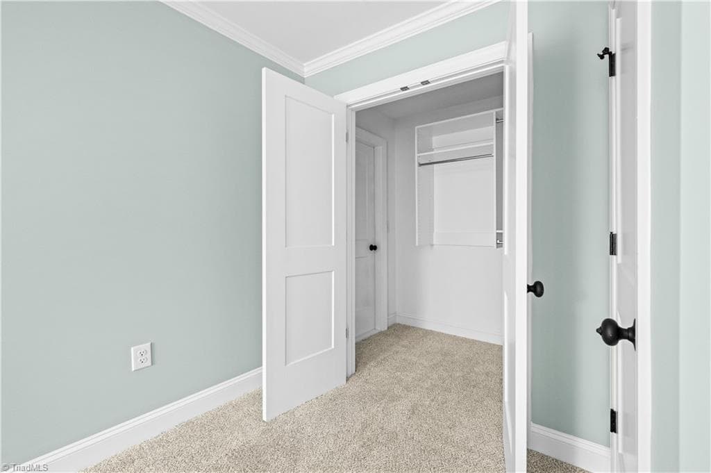 Stick/Site Built at 4814 Selwyn Drive, Winston-Salem NC 27104, Winston-Salem, photo 35 of 45