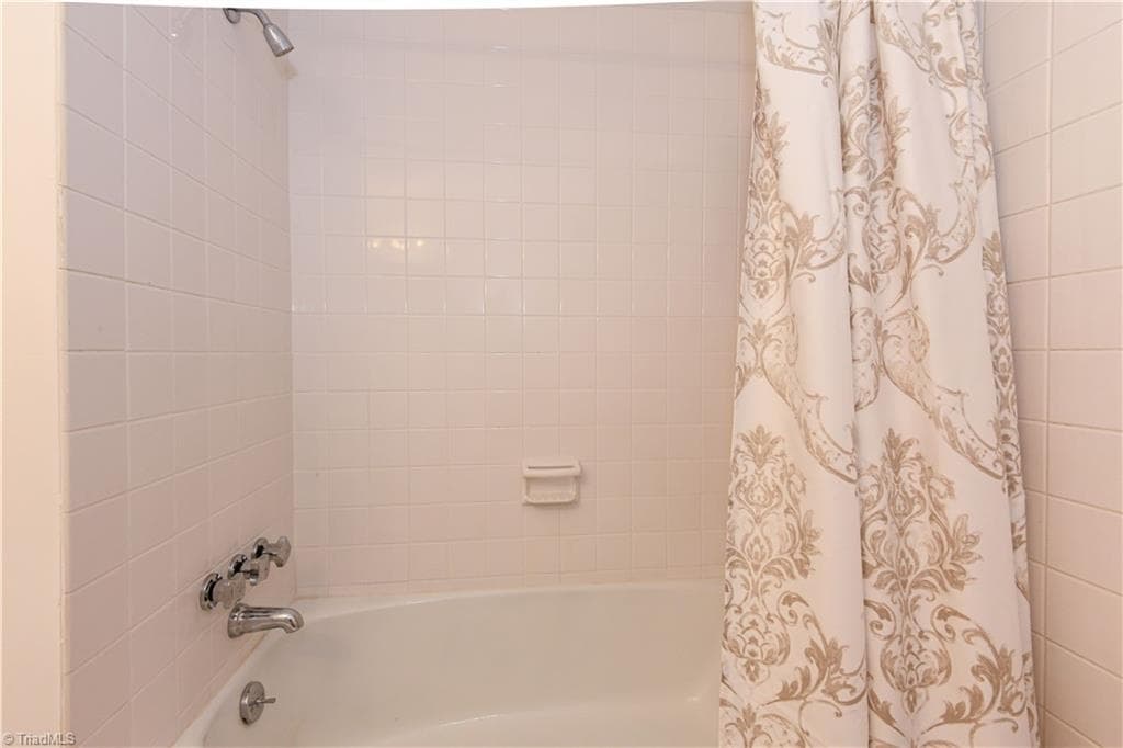 Stick/Site Built at 1101 N Elm Street # 805, Greensboro NC 27401, photo 23 of 40
