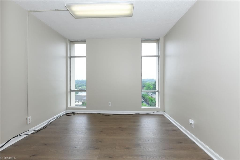 Stick/Site Built at 1101 N Elm Street # 805, Greensboro NC 27401, photo 20 of 40