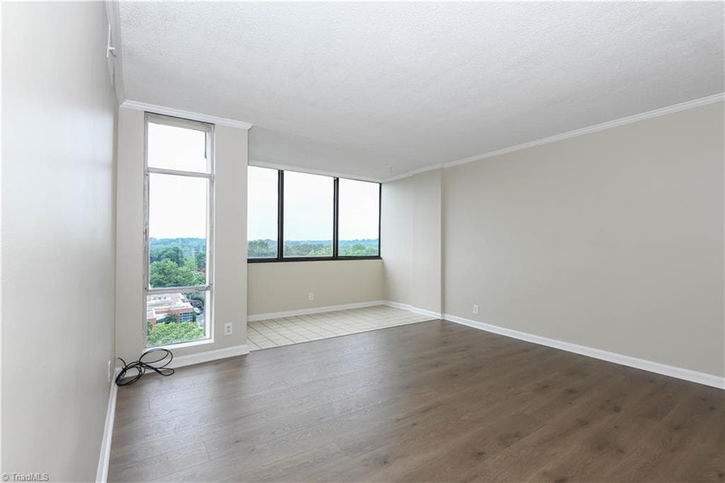 Stick/Site Built at 1101 N Elm Street # 805, Greensboro NC 27401, photo 11 of 40