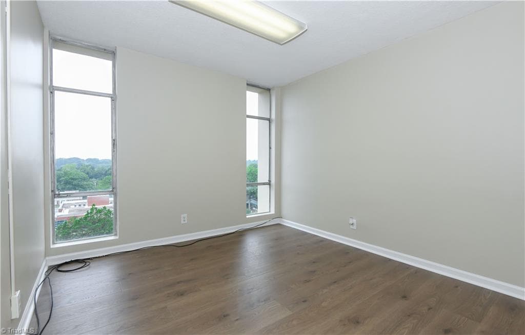 Stick/Site Built at 1101 N Elm Street # 805, Greensboro NC 27401, photo 19 of 40