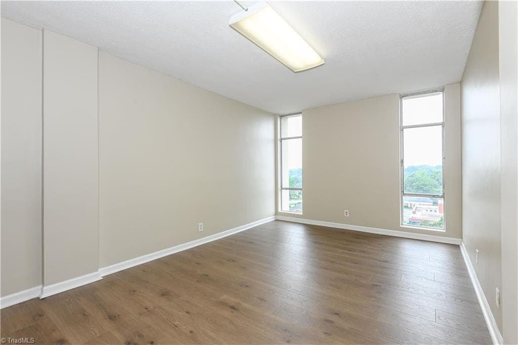 Stick/Site Built at 1101 N Elm Street # 805, Greensboro NC 27401, photo 25 of 40