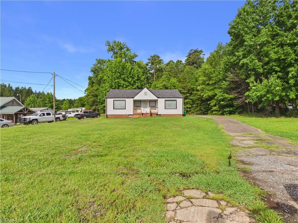 Office at 18492 Nc Highway 109, Denton NC 27239, photo 19 of 48