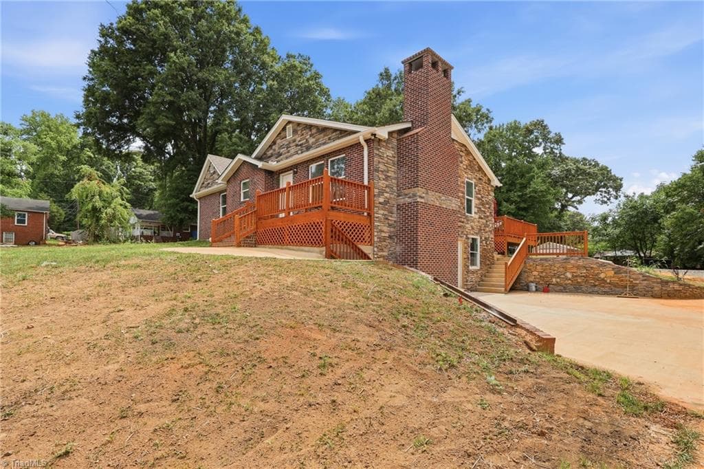 235 Quail Drive, Winston-Salem NC 27105