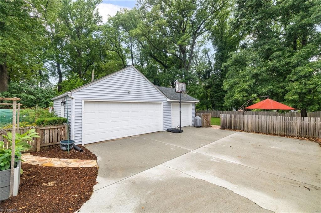 Stick/Site Built at 123 Beverly Place, Greensboro NC 27403, photo 43 of 50